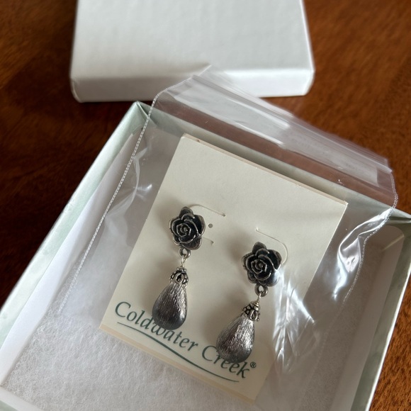 NIB earrings Sterling Silver free with over $20 purchase! - Picture 2 of 4